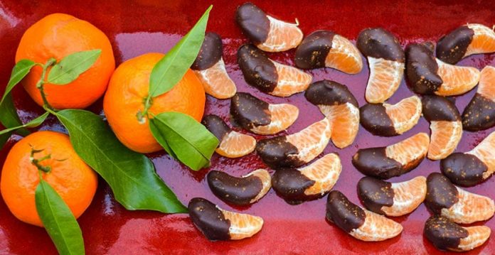 Chocolate Dipped Clementine Fruit Recipe 