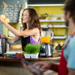 Which One is Healthier, Juicing or Blending? Which One is Healthier, Juicing or Blending?