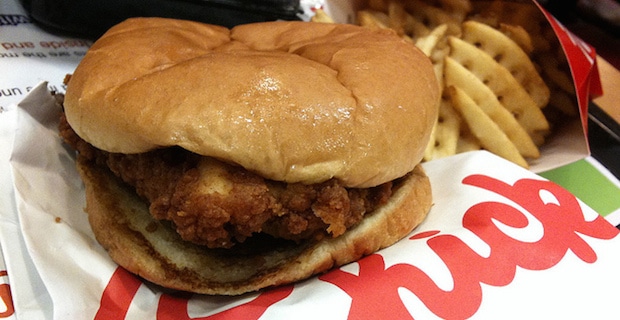 Chick-fil-A Phasing Out Antibiotic Use in its Chickens 