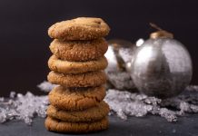 Ginger Snaps (Ginger Snap Cookies) ginger cookies