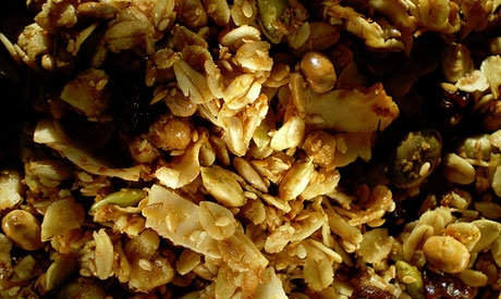 Is Granola Healthy? Debunking a Health Food 