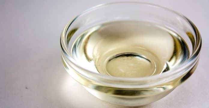 Oil Pulling: Should You Try this Ancient Detox Method? 
