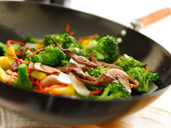 Orange Beef and Broccoli Stir Fry 