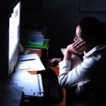 5 Ways to End Sleep Disruption from Computer and Tablet Blue-Lights 5 Ways to End Sleep Disruption from Computer and Tablet Blue-Lights