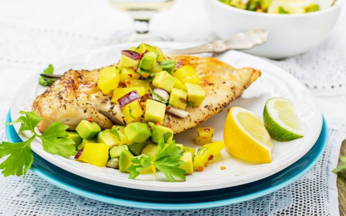 Grilled chicken breast with tropical salsa