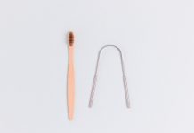 What You Should Know About Tongue Scraping tongue scraper